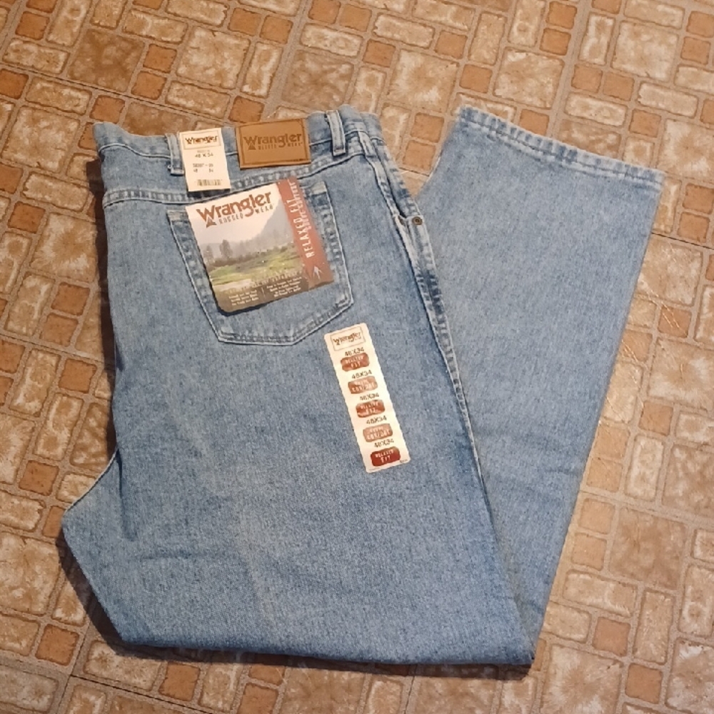Wrangler Men's Light Blue Relaxed Jeans 48x34